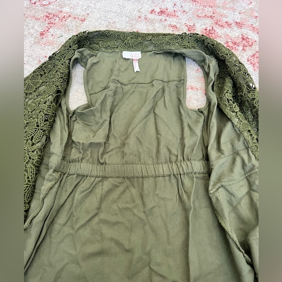 Girls Green 435 Matilda Jane Open front vest, Size 8 - Picture 2 of 3